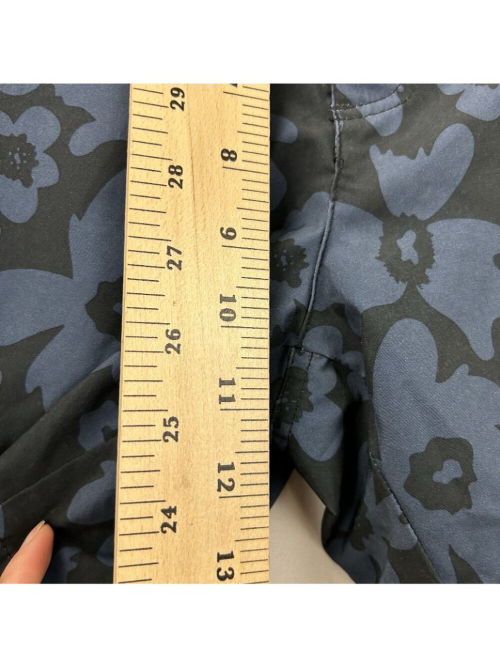 Fair Harbor Men’s 32 The Sextant Trunk Navy Blue Floral Print Board Swim Shorts - Picture 8 of 16